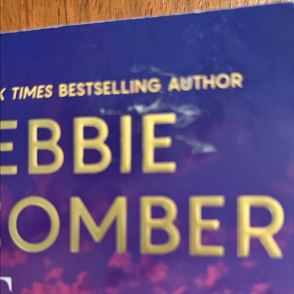 Debbie Macomber Book Set - A Country Christmas, Cottage by the Sea, Texas Nights - Picture 7 of 11